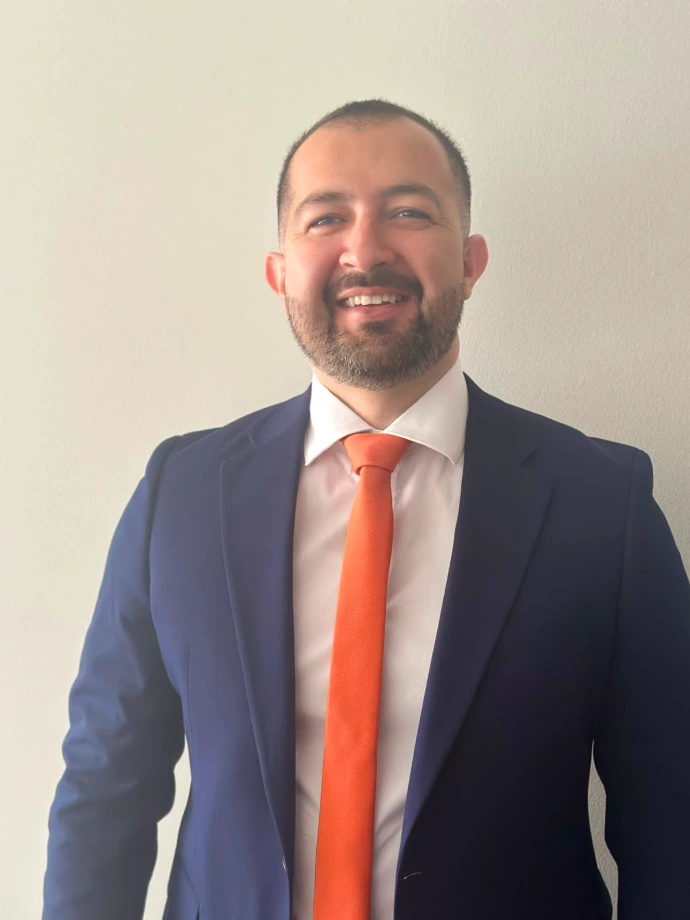W. Alejandro Martinez Bernal